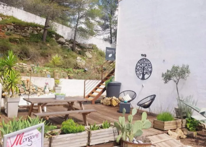 Lodge La Du Menhir Bize-Minervois